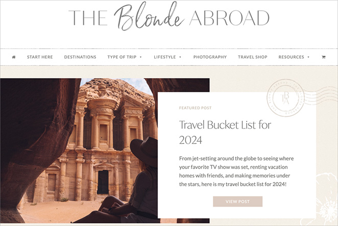 The Blonde Abroad blog layout example